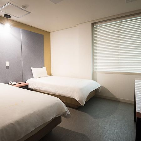 Champion Hotel Jeju Exterior photo